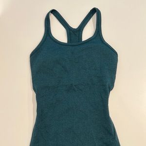 Lululemon Ebb to street tank
